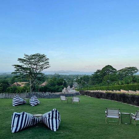 Ozone Villa Phuket Pa Khlok Extérieur photo