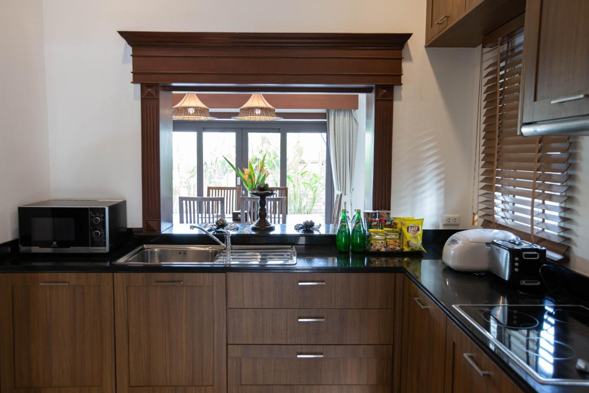 Ozone Villa Phuket Pa Khlok Extérieur photo