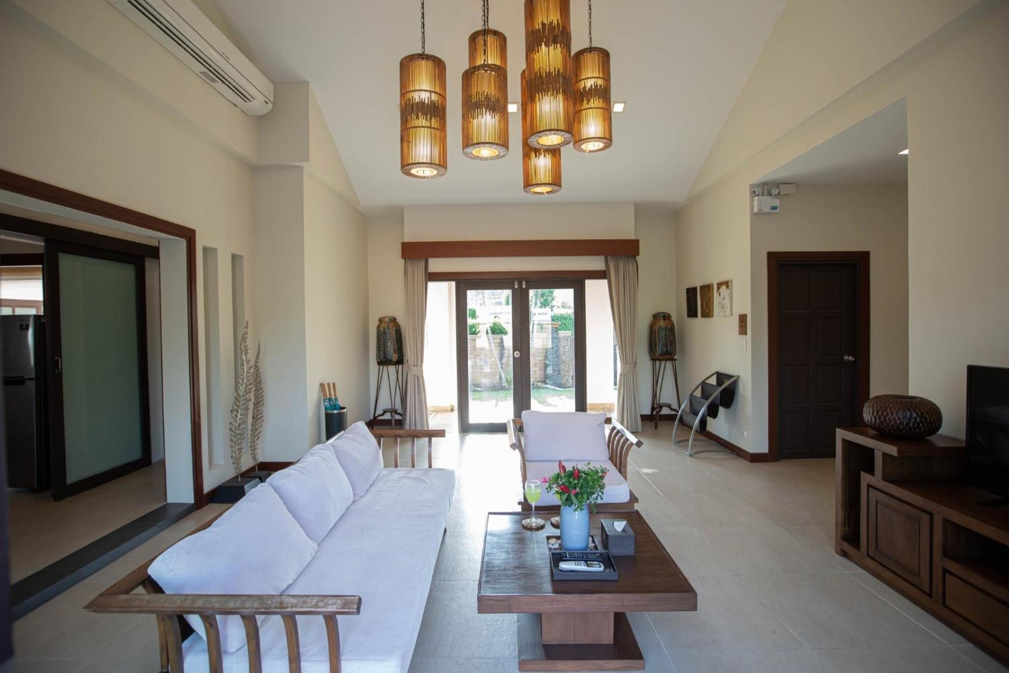 Ozone Villa Phuket Pa Khlok Extérieur photo